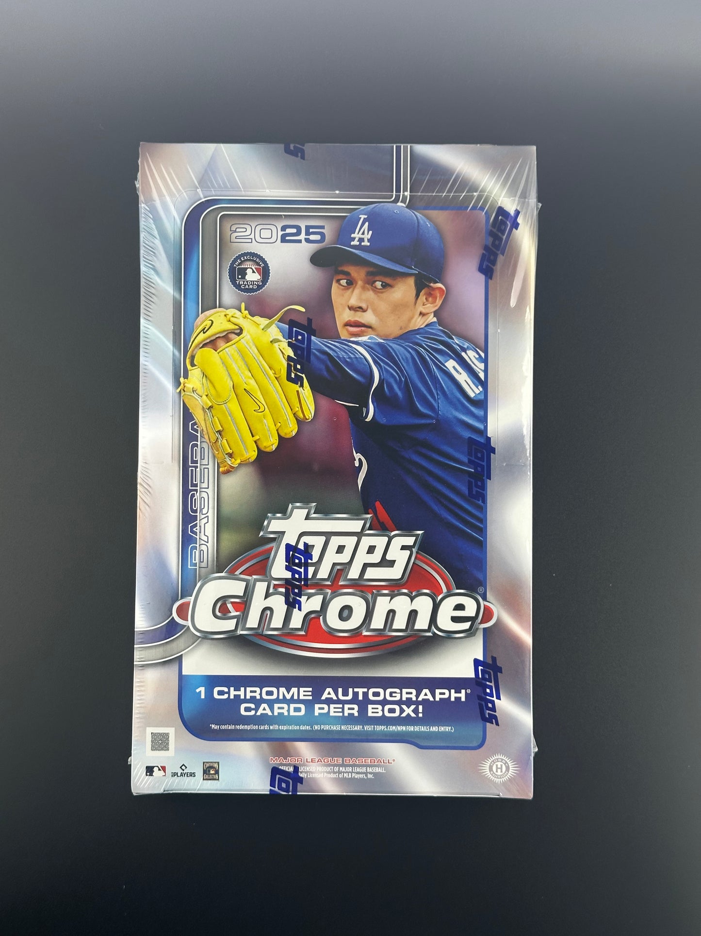 🎯 Hobby Box 2025 Topps Chrome Baseball (1 autographe garantie)