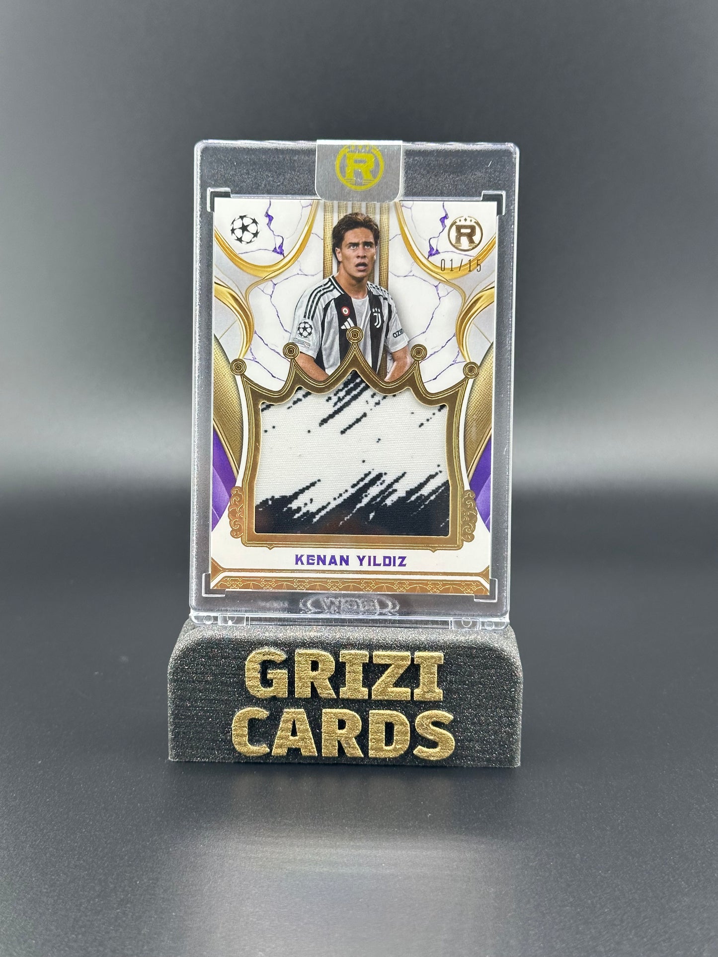 Kenan Yildiz – Topps Reverence UEFA 2024/25 – 01/15