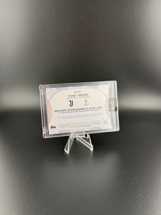 Pavel Nedvěd – 2024/25 Topps Dynasty UEFA Club Competitions – Dynasty Autographed Patch Card – 05/10.